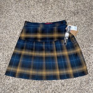 NWt-Dickies Schoolgirl skirt